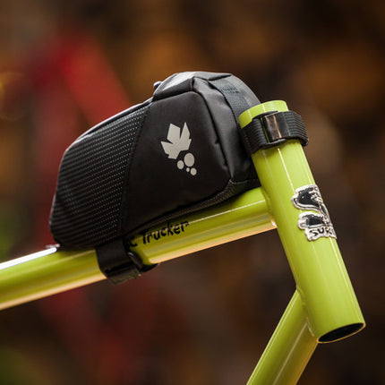 Miss Grape Top Tube bag Node Road Black