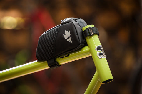 Miss Grape Top Tube bag Node Road Black