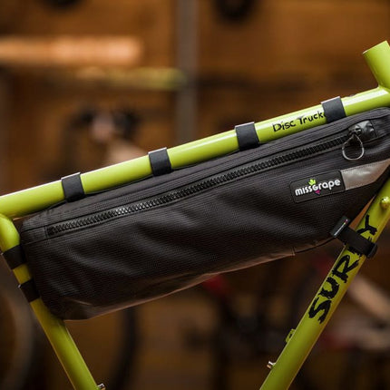 Miss Grape Frame bag Internode 6 Adventure WP Black