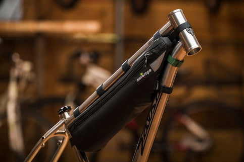 Miss Grape Frame bag Internode 6 Adventure WP Black