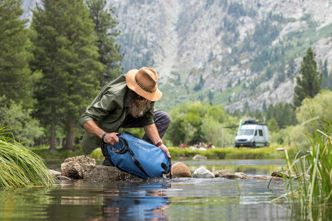 LifeStraw Peak Series Large Capacity Gravity Water Filter System 8L Mountain Blue