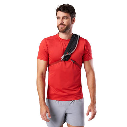 Nathan Run Sling 8L Black/Ribbon Red One size