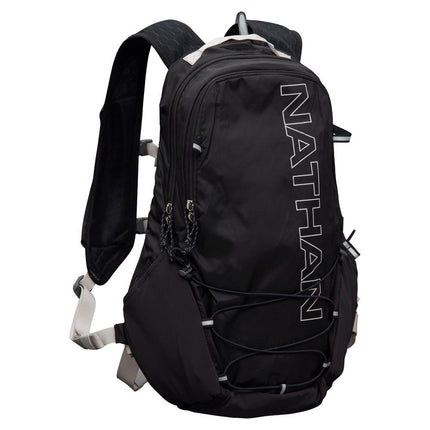 Nathan Crossover Pack 15L Black/Vapor Grey OSFM