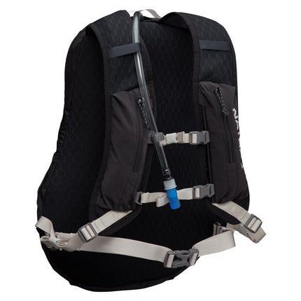 Nathan Crossover Pack 15L Black/Vapor Grey OSFM