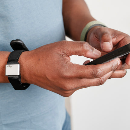 Peak Design - Cuff® - Black Quick-connecting camera wrist strap.