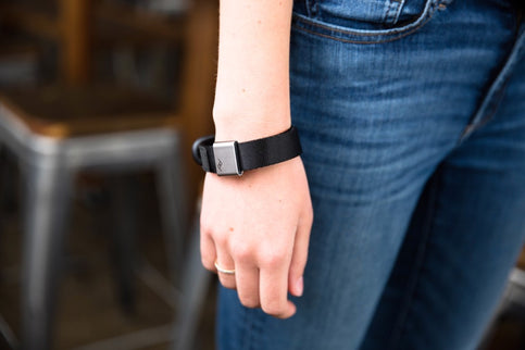 Peak Design - Cuff® - Black Quick-connecting camera wrist strap.