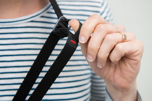 Peak Design - Leash® - Black Quick-connecting versatile camera strap.