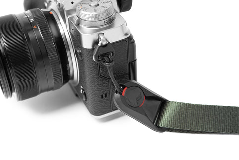 Peak Design - Leash® - Sage Quick-connecting versatile camera strap.