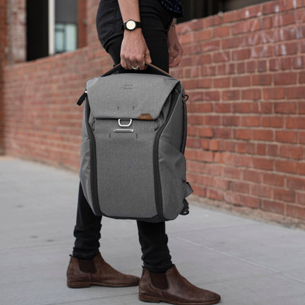 Peak Design - Everyday Backpack 20L v2 // Ash