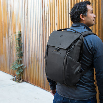 Peak Design - Everyday Backpack 20L v2 // Charcoal