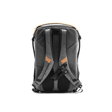 Peak Design - Everyday Backpack 30L v2 // Charcoal
