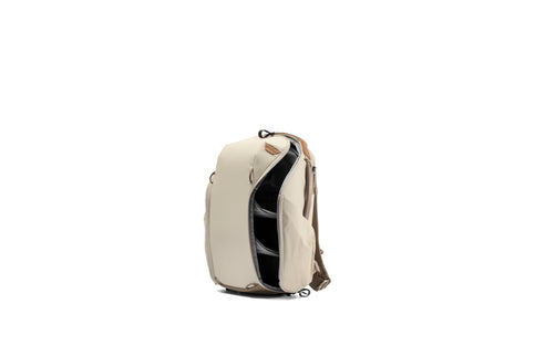 Peak Design - Everyday Backpack 15L Zip v2 // Bone