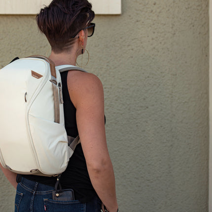 Peak Design - Everyday Backpack 15L Zip v2 // Bone