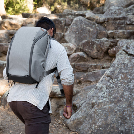 Peak Design - Everyday Backpack 20L Zip v2 // Ash