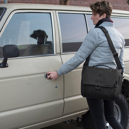 Peak Design - Everyday Messenger 13L v2 // Black