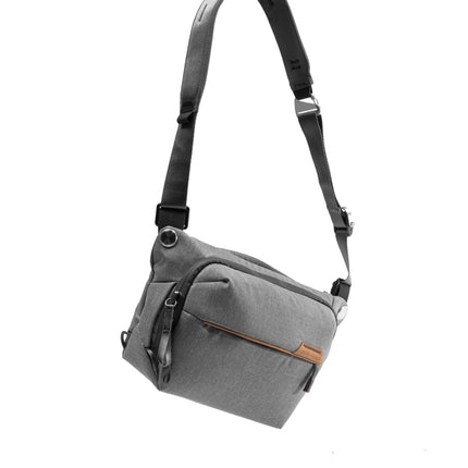 Peak Design - Everyday Sling 3L v2 // Ash