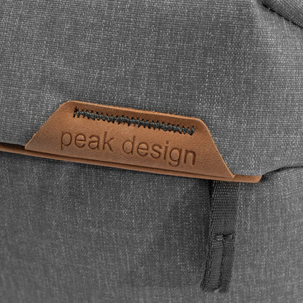 Peak Design - Everyday Sling 3L v2 // Ash
