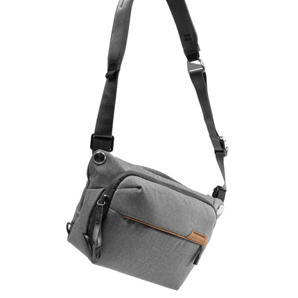 Peak Design - Everyday Sling 6L v2 // Ash