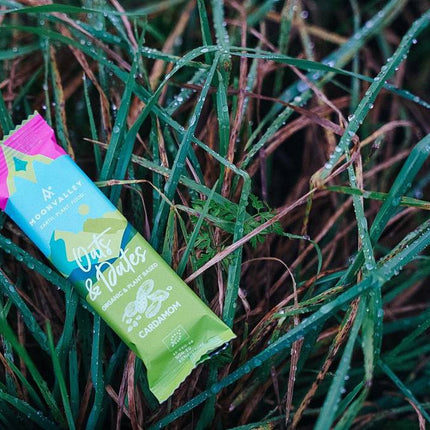 Moonvalley Oats & Dates Bar - Cardamom - (Per 12 in doos) - Energiereep