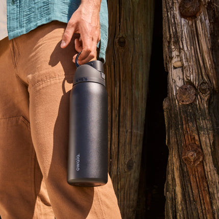 Owala FreeSip 945 ml Very Very Dark