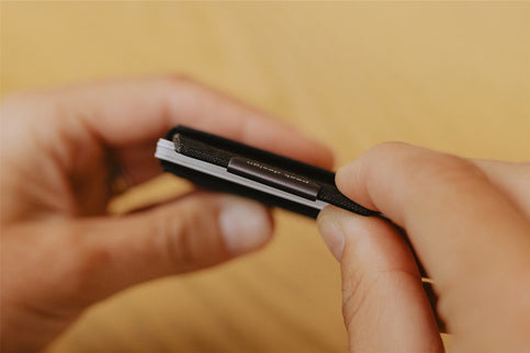 Peak Design - Everyday Slim Wallet  - Black - OS - Telefoonbescherming