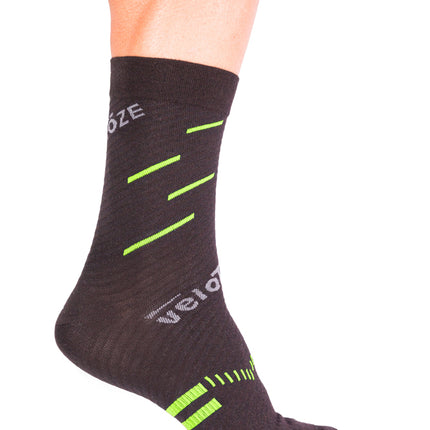 veloToze Cycling Sock - Active Compression Black/Viz-Yellow -  Large/XL - Sokken