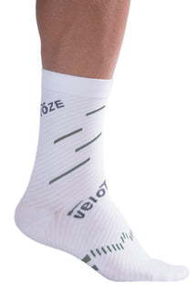 veloToze Cycling Sock - Active Compression White/Grey -  Small/Medium - Sokken