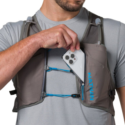 Pinnacle Breeze 4L Charcoal/Electric Blue - L-XL
